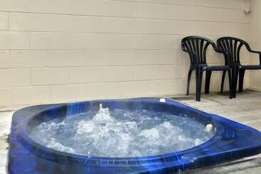 هتل Wylie Court Motor Lodge