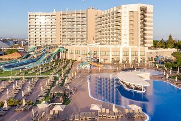 Jupiter Albufeira Hotel, Family & Fun