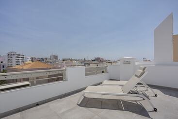اقامتگاه Made Inn Faro