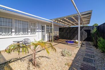 Thermal Oak Motel
