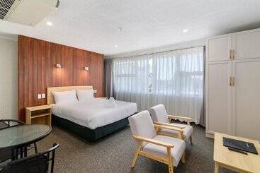 Thermal Oak Motel
