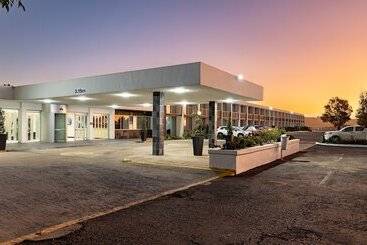 هتل African Sky Harrismith Inn