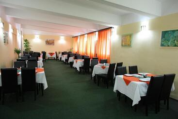 هتل Central