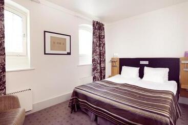 Clarion Collection Hotel Bilan