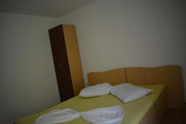 هتل Complex Marea Neagra