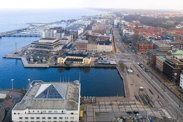 Elite Hotel Marina Plaza