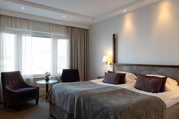 Elite Hotel Marina Plaza