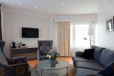 Elite Hotel Marina Plaza