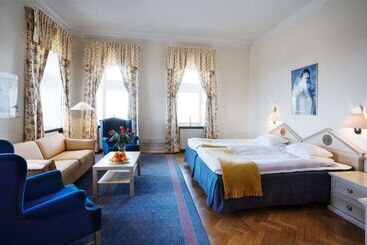 First Hotel Christian Iv