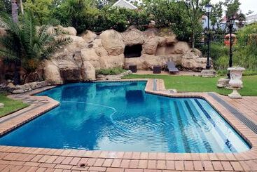 هتل Gold Reef City Theme Park