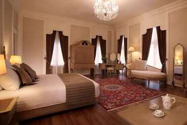 هتل Goodwood Park