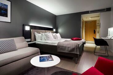 هتل Gothia Towers & Upper House
