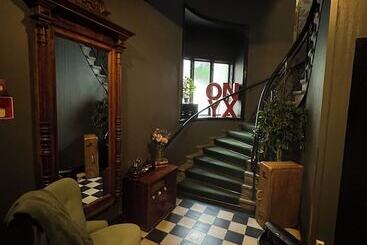 هتل L Onyxen, Boutique  & Lifestyle, Adults Only