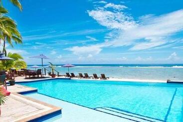 هتل Manuia Beach Resort