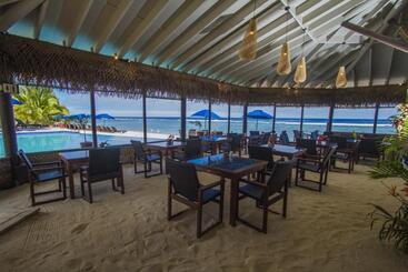 هتل Manuia Beach Resort