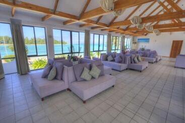 هتل Muri Beach Club