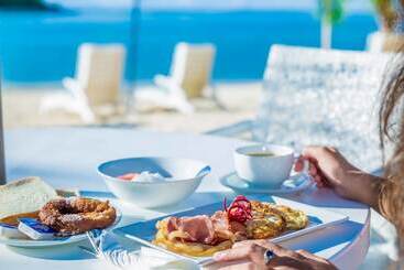 هتل Muri Beach Club