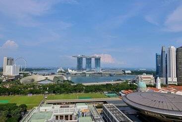 هتل Peninsula Excelsior Singapore, A Wyndham