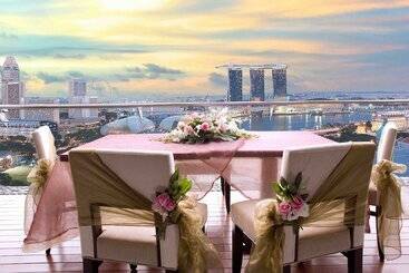 هتل Peninsula Excelsior Singapore, A Wyndham
