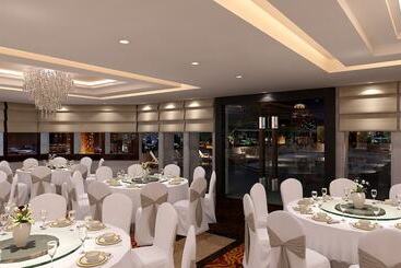 هتل Peninsula Excelsior Singapore, A Wyndham