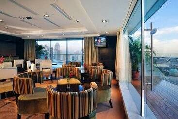 هتل Peninsula Excelsior Singapore, A Wyndham