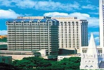 هتل Peninsula Excelsior Singapore, A Wyndham