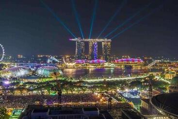هتل Peninsula Excelsior Singapore, A Wyndham