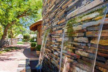 Protea Hotel By Marriott Oudtshoorn Riempie Estate