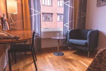 هتل Scandic Hallandia