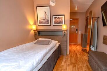 هتل Scandic Hallandia