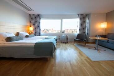 هتل Scandic Hallandia