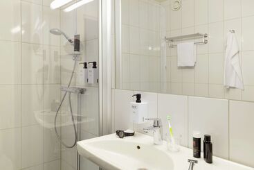هتل Scandic Orebro Vast