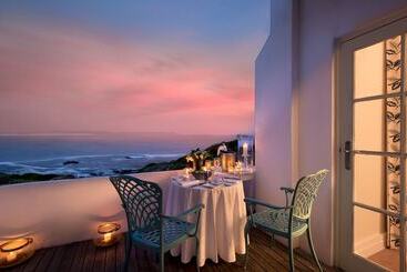 هتل The Marinehermanus