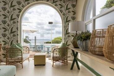 هتل The Marinehermanus