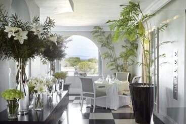 هتل The Marinehermanus