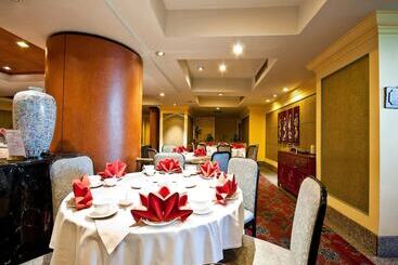 Chiang Mai Orchid Hotel Sha Extra Plus