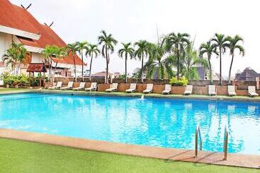Chiang Mai Orchid Hotel Sha Extra Plus