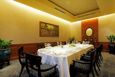 هتل Centara Grand At Central Plaza Ladprao Bangkok