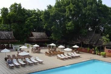 Отель Chiangmai Plaza