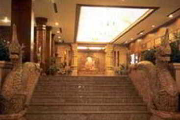 Отель Chiangmai Plaza