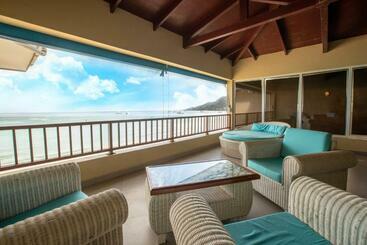 هتل Coral Strand Smart Choice
