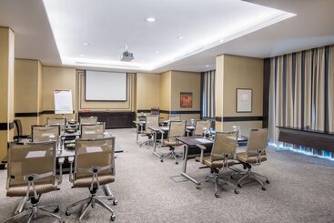 Otel Crowne Plaza Jeddah, An Ihg
