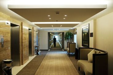 Otel Crowne Plaza Jeddah, An Ihg