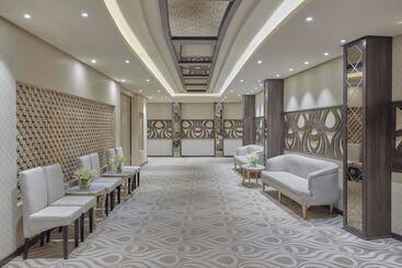 هتل Crowne Plaza Riyadh Palace, An Ihg