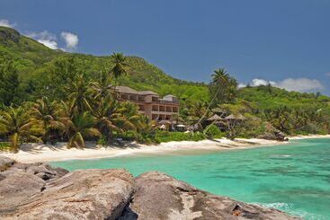 هتل Doubletree By Hilton Seychelles   Allamanda Resort & Spa