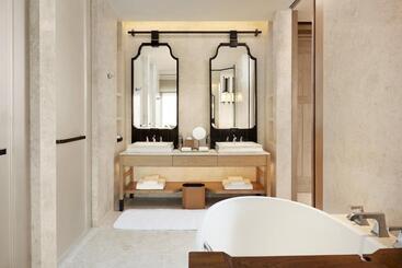 هتل Dusit Thani Bangkok
