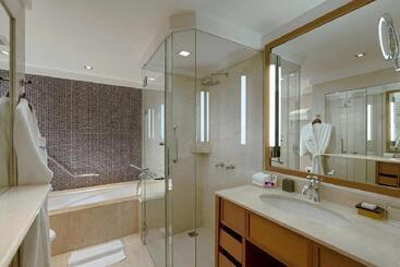هتل Dusit Thani Laguna Phuket