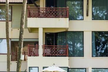 هتل Dusit Thani Laguna Phuket