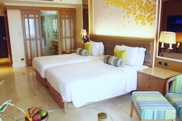 هتل Dusit Thani Laguna Phuket