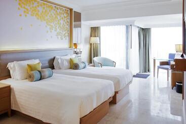 هتل Dusit Thani Laguna Phuket